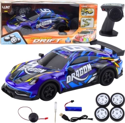 RC sporta auto ar izgaismotu virsbūvi un driftu – zils