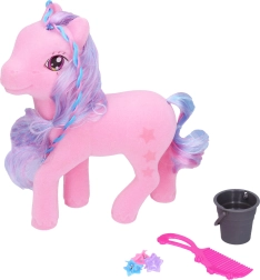 Ponijs ar pītām bizītēm ķemmēšanai