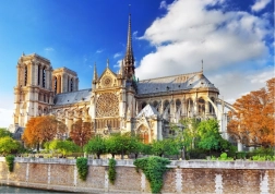 PUZZLE Notre-Dame Parīzē 2000 gabalu BLUEBIRD