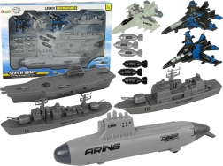 Jūras militārais komplekts ar zemūdeni, kara kuģiem un iznīcinātājiem