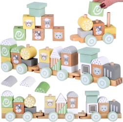 Koka vilcieniņš ar vagoniem un konstruktīviem klucīšiem