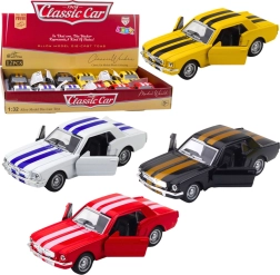 Metāla klasiskais auto 1:32 ar pull-back piedziņu un atveramām durvīm