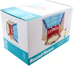 Maxim depo ar apgriežamo platformu trim lokomotīvēm