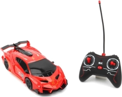 RC automašīna ar tālvadību ar kāpšanu pa sienu