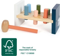 ARCTIC Wooden Pound-A-Peg with Polar Bear