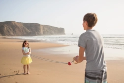 Ātrā bumba – sporta spēle bērniem