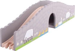 Koka lauku ferma tilts vilcieniņu trasēm