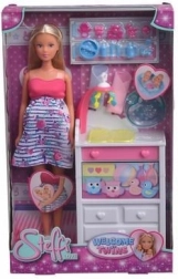 Lelle Steffi grūtniece ar dvīņiem