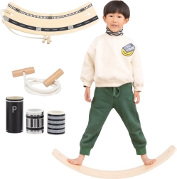 Koka līdzsvara dēlis Viga ar virvi un ceļu