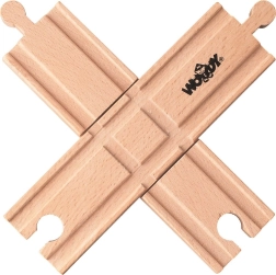 Dzelzceļa krustojums koka vilcieniņu trasēm