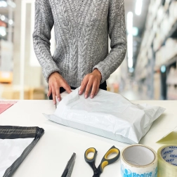 Baltas polietilēna pasta aploksnes A3 310 × 420 mm, iepakojumā 50 gab.