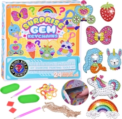Creative advent calendar – diamond painting and glittery keychains for kids