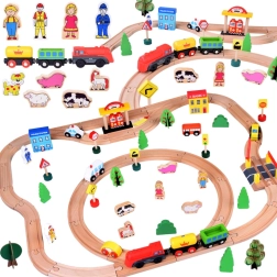 Koka vilciena trase ar lokomotīvi un figūriņām