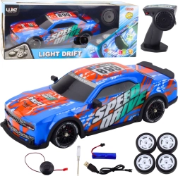 RC sporta auto ar izgaismotu virsbūvi un drifta riepām – zils