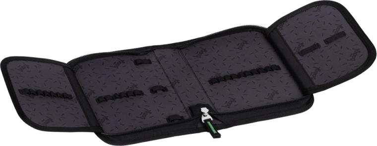 Well-organized single-compartment layout