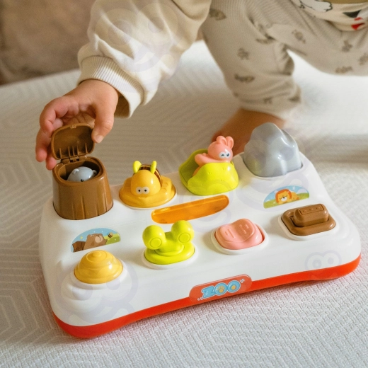 Movement mechanisms for little hands