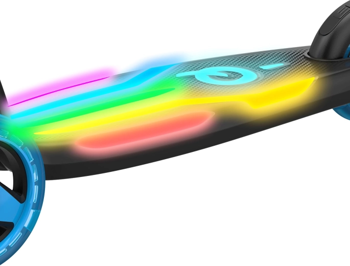 LED gaismu šovs platformā un riteņos