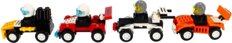 4 sacīkšu mašīnas, bezgalīga izklaide