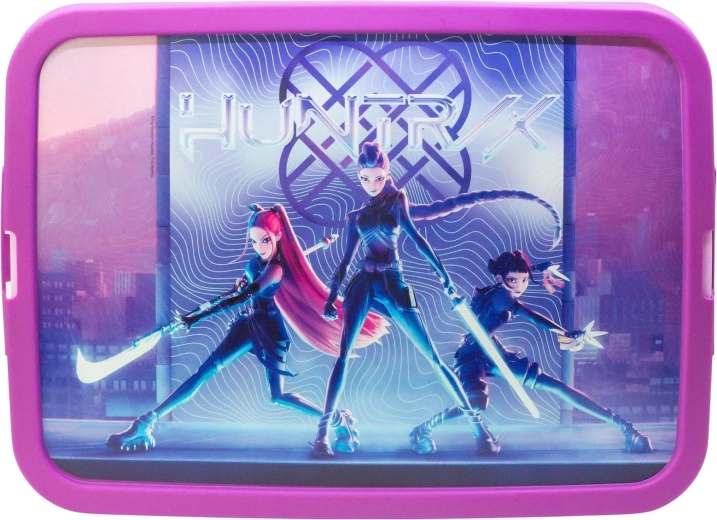 Licencēts K-Pop Demon Hunters motīvs