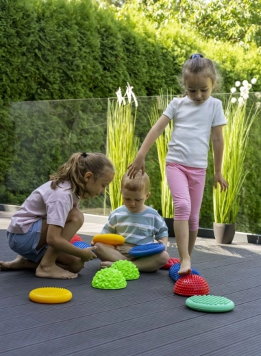 Līdzsvara un koordinācijas treniņš rotaļas veidā