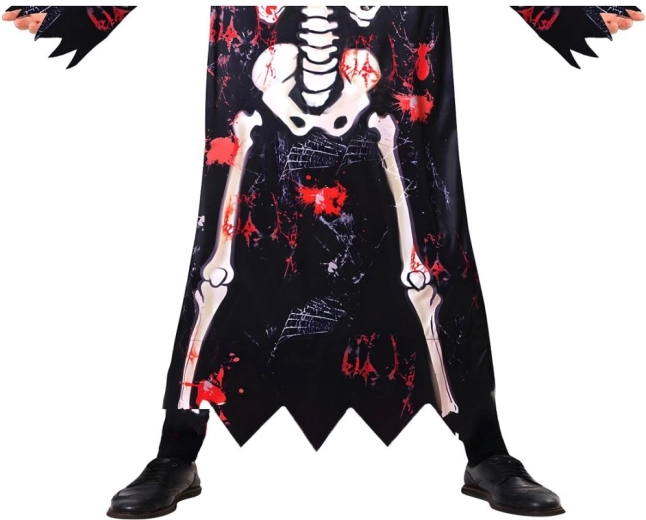 Spooky look from head to toe