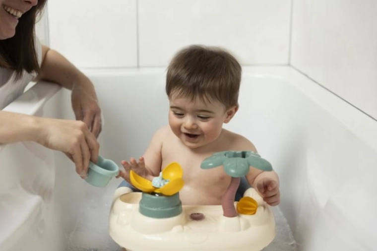 Viegla apsēdināšana pateicoties bīdāmajam panelim