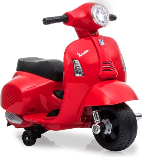 Ikoniskais Vespa dizains mazajiem vadītājiem