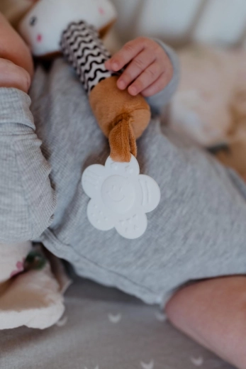 Viegli turēt un kontrastains raksts