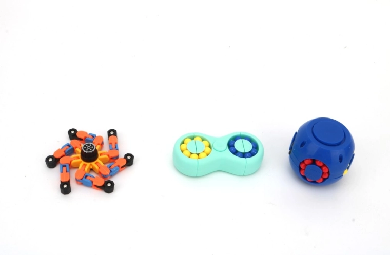 Brain puzzle prāta mīklas: čūska, kubs un lodīšu – 1 gab.