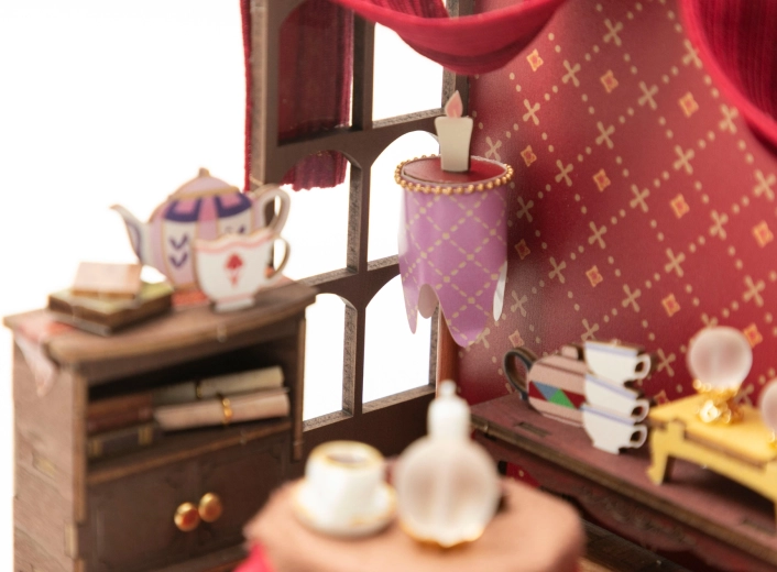 Rich miniature details