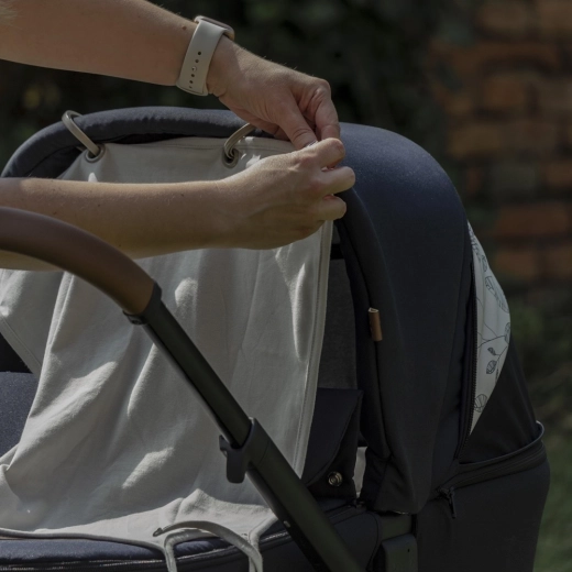Universal attachment and quick installation