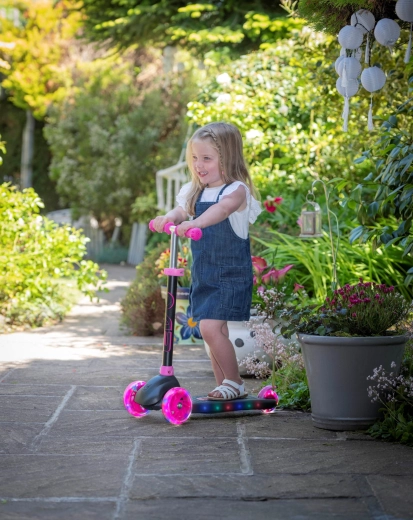 Lean-to-steer for balance development
