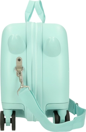 Several convenient carrying options