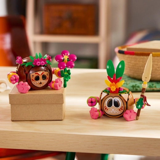 Removable headpiece with hidden storage