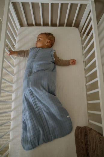 Practical zip for diaper changing
