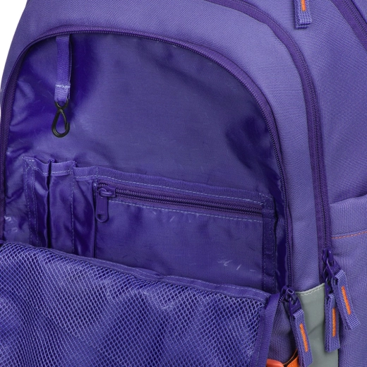 Smart organization and laptop pocket