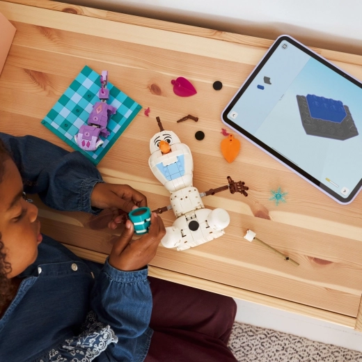 Būvēšana ar LEGO Builder atbalstu