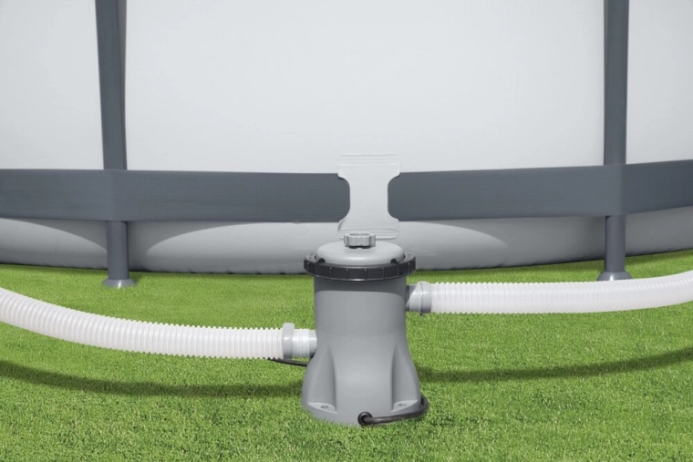 Vienkārša uzstādīšana virszemes baseiniem