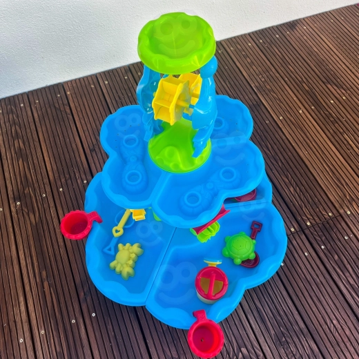 Īsts 2in1: ūdens un smiltis