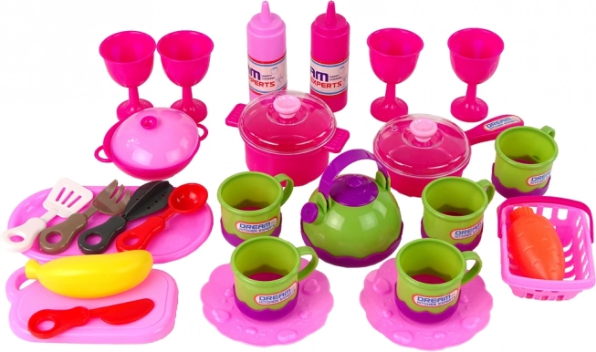 Rich equipment for little chefs
