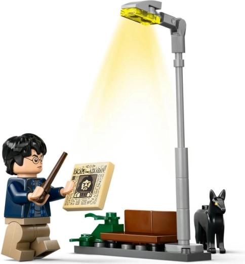 Radoša spēle arī ar ielas aksesuāriem