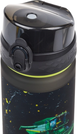 Lockable lid to prevent leaks