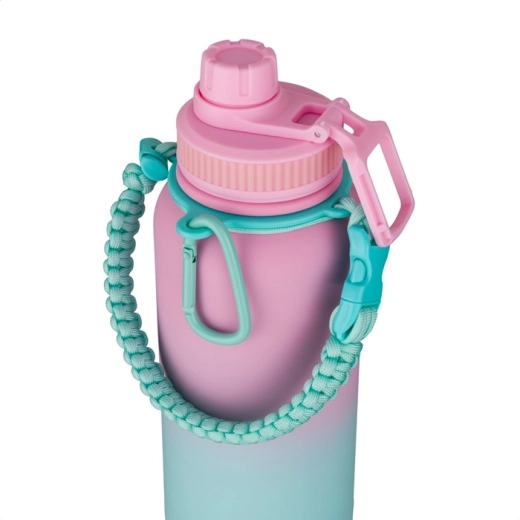 Comfortable carrying with strap and carabiner