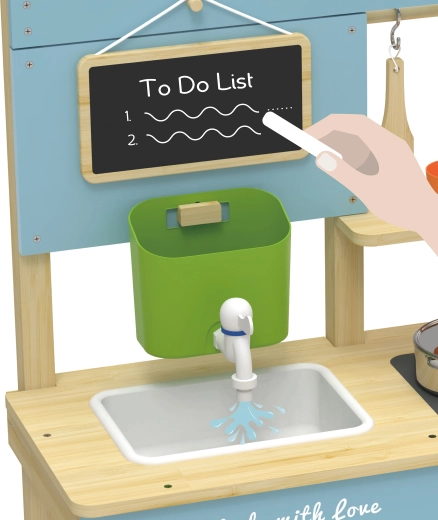 Real water play with tank and sink