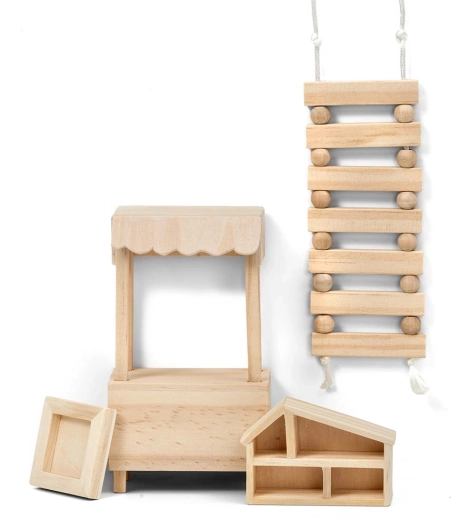 DIY accessories made of natural wood, ready to customize