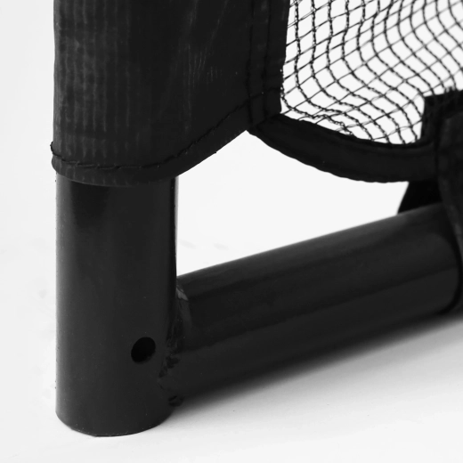 Sturdy steel frame for everyday use