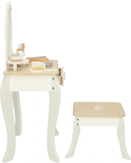 Drošs koka izpildījums ar netoksiskām krāsām