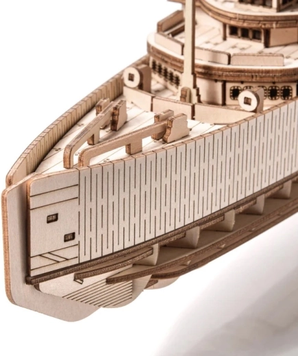 Precisely cut pieces with no glue required
