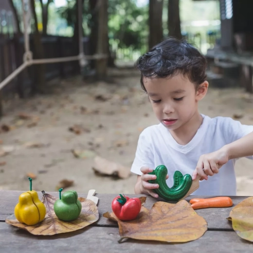 Realistic details and fun for cooking play