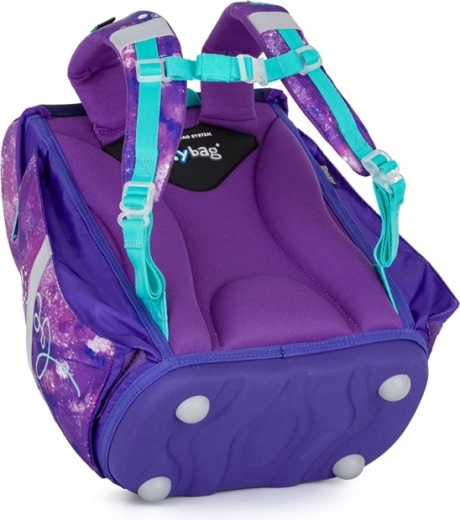 Ergonomic and lightweight backpack for a healthy back